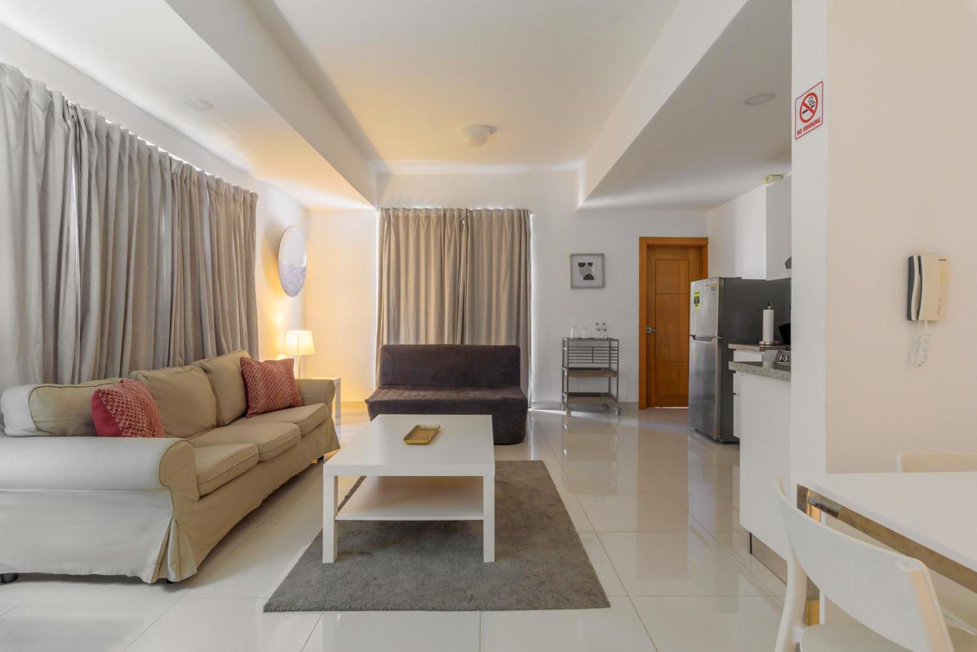 Escape Apartments, Balcony, Pool & Gym In La Julia Santo Domingo Exterior photo